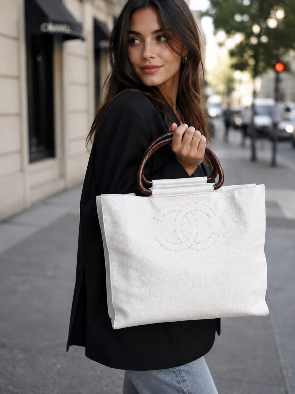 Authentic Chanel tote bag white caviar leather Brown handles